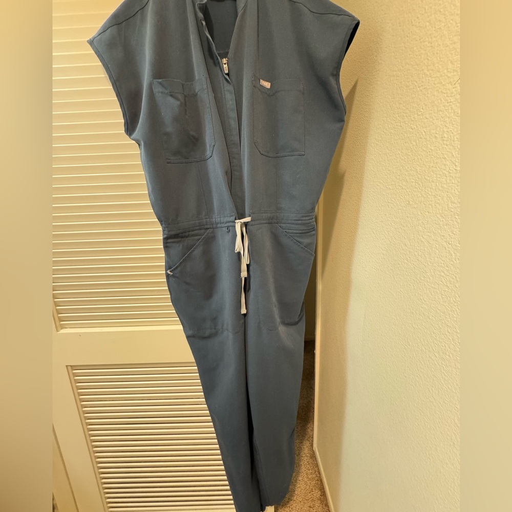 FIGS Women Blue Scrub Jumpsuit        Size XXL